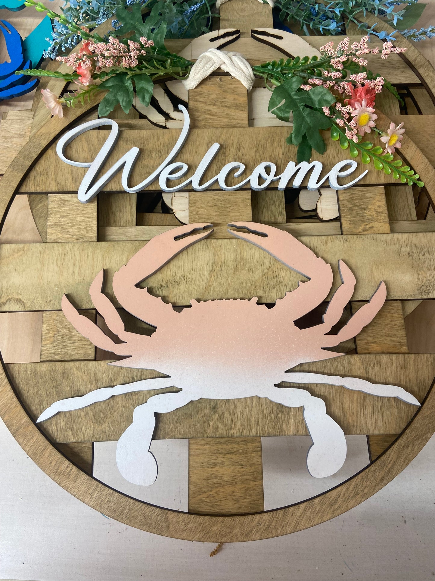 Crab basket door hanger