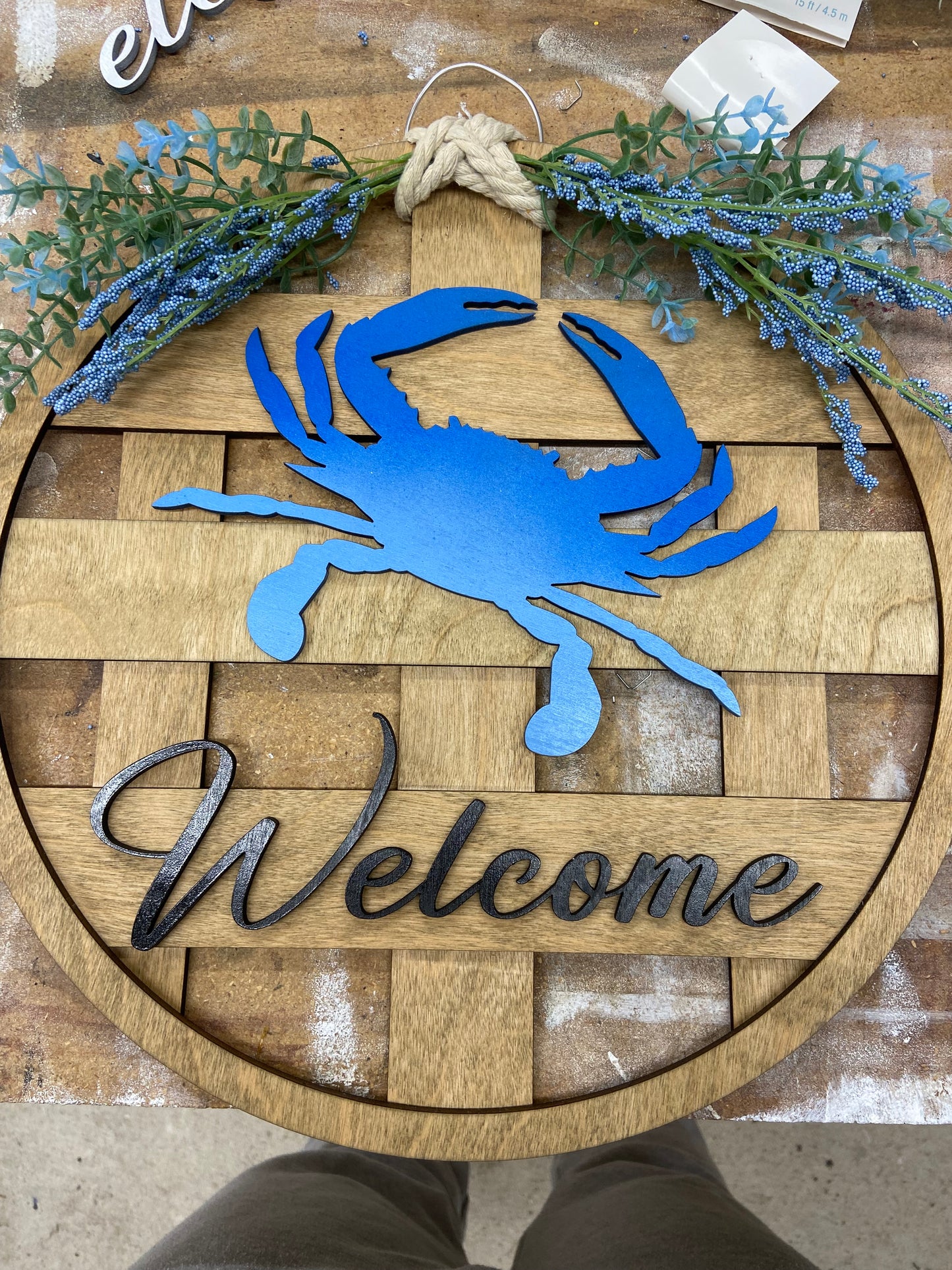 Crab basket door hanger